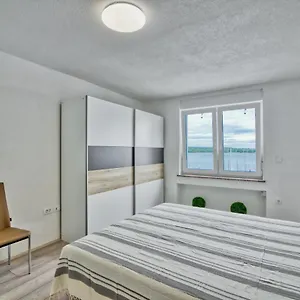  Apartman Marina With Sea View Croatia