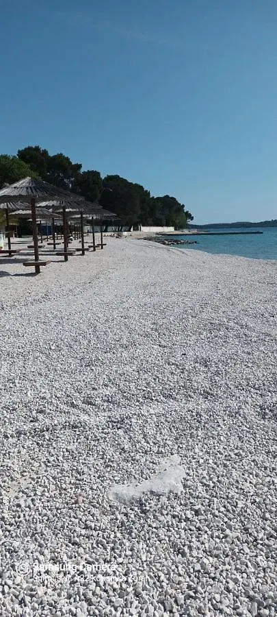 Apartment Sunrise With Private Parking Pula